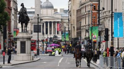 Bay London vui khám phá cùng Singapore Airlines